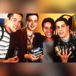 Jason Biggs Instagram - Twenty five years ago today I woke up to the news that the little movie we made the previous summer, American Pie, was on track to open number 1 at the box office. I would later sneak in to a couple of screenings around LA with some of the other cast and filmmakers, standing in the back of the sold out theaters completely awestruck as I watched the audiences laugh hysterically. Saturday morning I would wake up and walk with my roommate to Bagel Nosh on Wilshire Boulevard in Santa Monica to grab some breakfast. Crossing Wilshire, a car drove by us and stopped suddenly. The window rolled down, and the people in the car started freaking out and calling me “Jim” and asked me to “do the dance.” (I didn’t lol). The car drove away and my roommate looked at me and said, “Holy shit Biggs. That’s it. Your life is changed forever.” And he was right. For me, there is before American Pie, and after. And 25 years later, I am filled with nostalgia, but mostly, extreme gratitude, for the gift that it has been in my life. From the friends I made on set, to the career it has given me, and most especially to the different generations of fans from around the world that I get to meet every day. And of course, to Chris and Paul Weitz, Adam Herz, Joseph Middleton, and the @universalpictures family for giving me this opportunity in the first place. From the bottom of my heart, thank you.