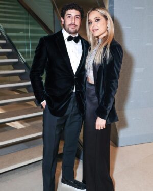 Jason Biggs Instagram - This purpose of this post is twofold: one, I would like to point your charitable attention on this giving Tuesday to a wonderful organization called @wellbeingscharity , for whom @jennymollen and I had the pleasure of hosting their annual gala this past week. They are entirely focused on putting their energy and money towards animal and environmental causes. Two, I look damn good in a bow tie. Enjoy. 
@brehschultz @amandahearst