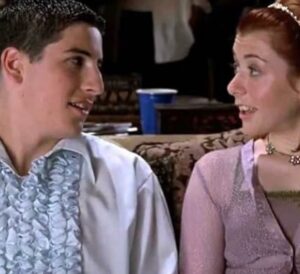 Jason Biggs Instagram - Twenty five years ago today I woke up to the news that the little movie we made the previous summer, American Pie, was on track to open number 1 at the box office. I would later sneak in to a couple of screenings around LA with some of the other cast and filmmakers, standing in the back of the sold out theaters completely awestruck as I watched the audiences laugh hysterically. Saturday morning I would wake up and walk with my roommate to Bagel Nosh on Wilshire Boulevard in Santa Monica to grab some breakfast. Crossing Wilshire, a car drove by us and stopped suddenly. The window rolled down, and the people in the car started freaking out and calling me “Jim” and asked me to “do the dance.” (I didn’t lol). The car drove away and my roommate looked at me and said, “Holy shit Biggs. That’s it. Your life is changed forever.” And he was right. For me, there is before American Pie, and after. And 25 years later, I am filled with nostalgia, but mostly, extreme gratitude, for the gift that it has been in my life. From the friends I made on set, to the career it has given me, and most especially to the different generations of fans from around the world that I get to meet every day. And of course, to Chris and Paul Weitz, Adam Herz, Joseph Middleton, and the @universalpictures family for giving me this opportunity in the first place. From the bottom of my heart, thank you.