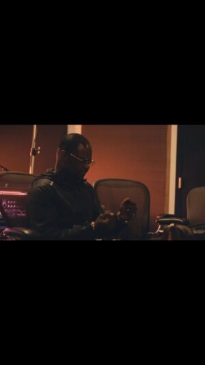 Jason Boyd Instagram - “Addict “ is out everywhere!!! The 4th dimension is a place that you won’t regret !!! HBD!!!
#rnb #trapsoul #hbd #addict
