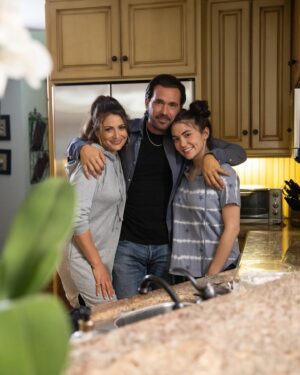 Jason David Frank Instagram - The Secret is Out: welcome @davidpaulramsey @cerinavincent @jennarfrank to the cast of the @lotwhitedragon trailer drops this Saturday at @comicconla follow us @lotwhitedragon #lotwd #teamlotwd #whitedragon #dc #arrow #powerrangers thank you @comicbook for always covering and following my new 🎥 WHITE DRAGON CANT WAIT!!!