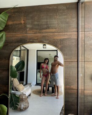 Jason Fernández Instagram - ☀️ 🖤