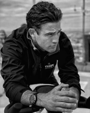 Jason Fernández Instagram - Elegance and optimum performance with the new T-touch Connect Sport 
 ‘Dwell on the beauty of life. Watch the stars, and see yourself running with them.’ M.A

#tissot #ttouch #connectedwatch