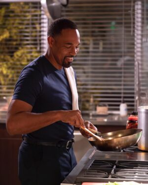Jason George Instagram - We’re Baaaaack! 

It’s a lovely day cuz we are cookin up sum’n good on @station19 tonight

#seewhatididthere 

Can y’all smell what #station19  is cookin’?

#oopsididitagain