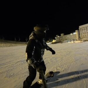 Jason Hsu Instagram - 🏂
帶著新裝備夜滑一波

@insta360tw 
@columbiasportswear_taiwan 
@lovejpski 
@gopro_ammo 

#日本滑雪中毒者 #苗場 #滑雪 #snowboard #snowboarding #columbiataiwan #omnitech #omniheatinfinity極暖黃金鋁點 #titanium #insta360 #acepro #ai #gopro彈藥庫