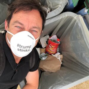 Jason Isaacs Instagram - Was thinking that the whole of Britain should line the streets and show the ass our arses, then realised he'd think we'd just mirrored his route in tribute. 
#trumpstinks 
#thankstrump 
#getoutofourcountryyousepticpustuleofshite
#oopsdidisaythatoutloud
