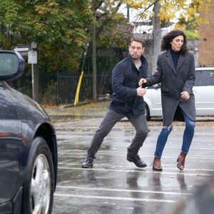 Jason Priestley Instagram - Tonight catch the season five finale of @watchprivateeyes on @globaltv at 9:00! This could be it for #shangie! @cinnysam @thesamanthawan @shawnpiller #privateeyes #privateeyestvseries