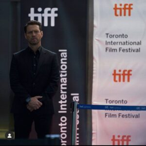 Jason Priestley Instagram - Hey Canada! Another new episode of #privateeyes tonight at 10:00 on @globaltv  Tonight #shangie crack a case at the world famous Toronto Film Festival @tiff_net  Its sure to be a blockbuster!! @cinnysam @elyse_levesque @shawnpiller @thesamanthawan