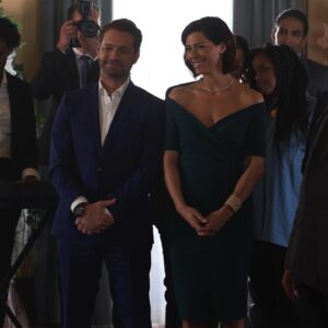 Jason Priestley Instagram - Tonight Canada! #shangie goes to Danica’s wedding! What could possible go wrong?? You’ll see! #privateeyes @globaltv @thesamanthawan @ruth_goodwin @supinder_w