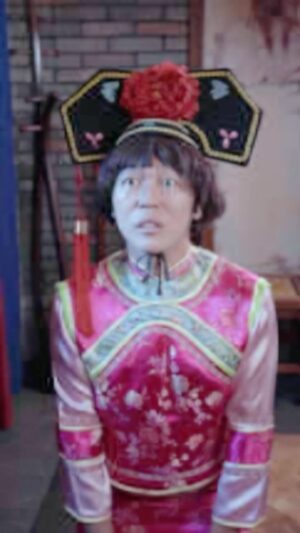 Jaspers Lai Instagram - 教你怎麼 「發」 #搞笑 #哈哈哈 #新年 #新年快乐 #CNY  #CNY2024 #正能量 #comedy #funny #hahaha #chinesenewyear #發 #huat #发 #还珠格格 #還珠格格