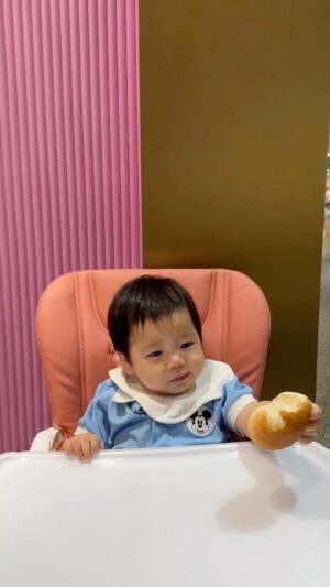 Jasson Instagram - 🥖
아빠랑 브런치 먹으러 가자🫶🏻