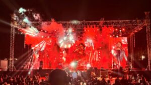 Javed Ali Instagram - What a spectacular audience we had last night! indore see you soon ❤️
.
.

@btwitschetan @yog_meher @riyakulkarni14 @lateshparabmusic @dhananjaywabale @rohann_197 @anupshankar_official @manishbassman @musical_ameya @ronnys1990 @ashwin.rokade_official 
.
.
#javedali #javedali4u #liveconcert
