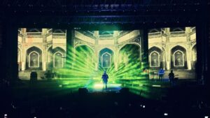 Javed Ali Instagram - What a spectacular audience we had last night! indore see you soon ❤️
.
.

@btwitschetan @yog_meher @riyakulkarni14 @lateshparabmusic @dhananjaywabale @rohann_197 @anupshankar_official @manishbassman @musical_ameya @ronnys1990 @ashwin.rokade_official 
.
.
#javedali #javedali4u #liveconcert