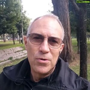 Javier Delguidice Instagram - Gracias por sus mensajes, por el cariño recibido.
 Les dejo una mini  reflexión . 

Abrazote
 
#vida  #amistad #presente #salud