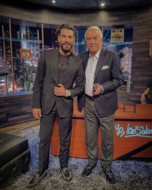Javier Jattin Instagram - #YoJoseGabriel 
Gracias! Como siempre el mejor humor, 
y los mejores cuentos. 
.
Traje: @emporioarmani 
Camiseta: @motoneta.co 
Zapapatos: @acshoesman 
Reloj: @rolex 
Accesorios: @gypsyjoyas 
Peinado y look: @jinnirey 
Prensa: @marcogomezca 

Equipado hasta los dientes, gracias!