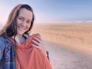 Jay Anstey Instagram - Misty Morning Beach Walks. 🌊 

Doing wonders for my mental health. 👏🏼 
Early motherhood is extremely isolating which affects mental health- not to mention all the crazy hormones trying to settle down. 
Really feel so much better out in nature, with family, just feeling like a person again ♥️

PLUS: The Ocean is one big white noise machine so Ayla passed out on our walk (yay)…!