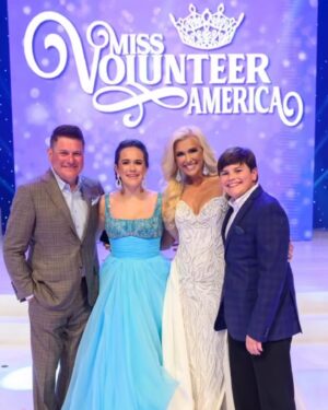 Jay DeMarcus Instagram - The family got all dressed up for this year’s @missvolunteeramericapag! As always, we had a great time supporting @allisondemarcus and being part of this special event!