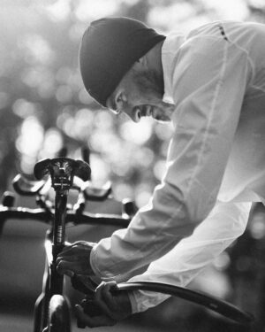 Jay Du Temple Instagram - Déjà 5000 km de parcourus à vélo. 🚴