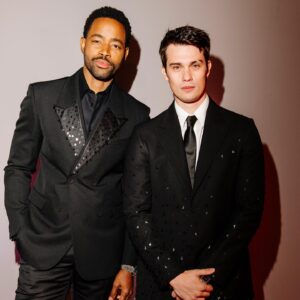 Jay Ellis Instagram - When you’re paying attention but your friends aren’t. 

Suit: @fendi 
Shoes: @santoniofficial 
Styled by: @jasonbolden