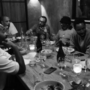 Jay Ellis Instagram - The other group chat IRL.

Thank you @issarae and @viaraewines for the bubbles 🍾