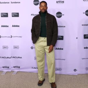 Jay Ellis Instagram - Day 3   Day 4 and THAT’S A WRAP 🎥🏀

Guess who I found at Sundance…

And also a legendary premiere with an amazing crew for our doc Sue Bird: In The Clutch last night… coming soon to a screen near you! @black_barmitzvah
