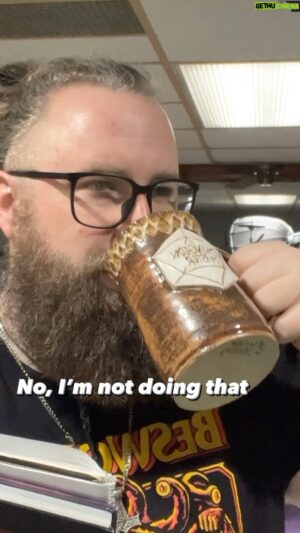 Jay Foster Instagram - Procrastinating session prep comes in 2 main flavors: anxiety, and the amazing ability to crunch and awesome session together in record breaking time 🤣

Are you an ADHD Game Master? 👀 

#adhd #adhdproblems #adhdmemes #dnd #dnd5e #dndmeme #dungeonsanddragons #dungeonsanddragonsmemes #dungeonsanddragons5e #ttrpg #dungeonmaster #dungeonmasterlife #tabletoprpg