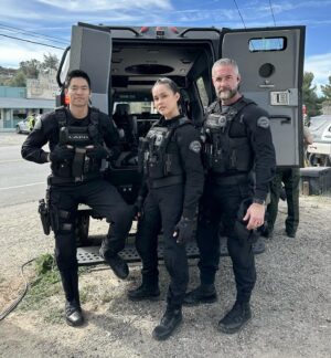 Jay Harrington Instagram - ready to roll…
see ya at 8pm on @cbstv !!!
@davidbradleylim @say_ahna 

@davinophotostudio