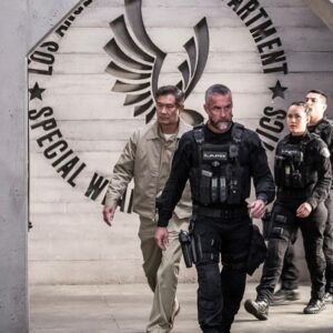 Jay Harrington Instagram - nothing to see here…

j/k, LOTS to see tonight…
@swatcbs at 
8pm on @cbstv !

@davinophotostudio