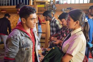 Jay Thakkar Instagram - Kaisi lagi Gullak Season-4 ke SURYANARAYAN aur SHILPI ki chemistry? Comments me bataaiye!😉♥️

Watch Gullak Season-4, Streaming Exclusively on Sony LIV App. 👨‍👨‍👦‍👦♥️

 #GullakSeaaon4 #Suryanarayan #SonyLiv #TVF #WebSeries #JayThakkar #Solanki