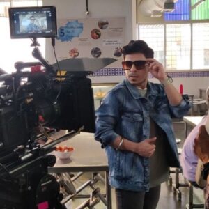 Jay Thakkar Instagram - Shot for a really Bomb Ad Film with @ripunjoybyum sir & with the amazing people at @bandarsatwork ! #ComingSoon  #StayTuned 🎥🎬🎞️ 

P.S. - Slide to watch the awesome BTS videos captured during the shoot.😇➡️

#JayThakkar #TeenBandars #AdFilm #NewWork #ComingSoon #StayTuned #Grateful #Blessed #BTS
