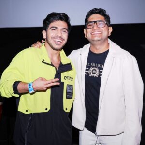 Jay Thakkar Instagram - Some sweet highlights from yesterday's Gullak Season-4 Screening! 
Do watch me as 'Suryanarayan' on Sony LIV & let me know how you like my 'jugaadu & quirky solutions' to each problem! 😉♥️

H.M.U.A.🧑‍🎤- @makeup.artist.anusha
🧥👖- @777zone 
👟- @converse

#JayThakkar #Suryanarayn #Screening #GullakSeason4 #CastandCrew #ActorDirector #TVF #WebSeries #Grateful #Blessed
