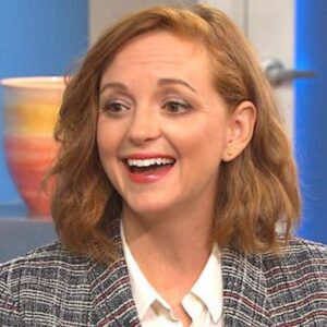 Jayma Mays Instagram - @CTVCanadaAM to talk about her role in @TheMillersCBS
