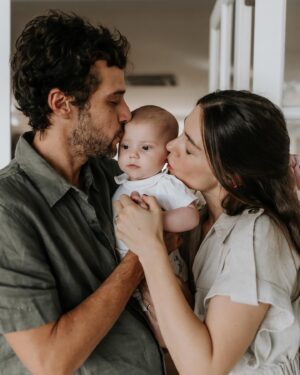 Jayme Matarazzo Instagram - Comemoramos 7 meses da Maria, nossa caçula que trouxe ainda mais luz para a família e diariamente nos ensina sobre o que é o amor. A cópia da mãe (ok eu concordo com vocês nisso) tão pequena e tão amada por todos.

Ansioso pra cada descoberta, cada
aprendizado seu, pra te ver crescer e viver essa vida toda com você ❤️

 📷 @babuskafotografia