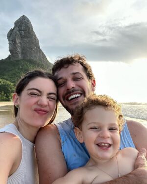 Jayme Matarazzo Instagram - Ativando modo Noronha em 3,2,1…
Nem acredito que estamos de volta nesse lugar maravilhoso, que mora no nosso coração! Sempre muito especial estar aqui ❤️