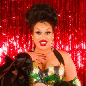 Jaymes Mansfield Instagram - I don’t usually wear my natural hair color. I’m trying to give the others girls a chance. 😜🤭💕
Wig @jaymesmansfieldbeauty 
Outfit by me inspired by Selena 

#jaymesmansfield #jaymesmansfieldbeauty #coolpicturebro #rupaulsdragrace #bottledblonde
