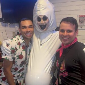 Jaymes Mansfield Instagram - Backstage at Maury to find out who the father is. 

#maurypovich #jaymesmansfield #kahannamontrese #jimbothedragclown #allstars8 #rupauldragrace