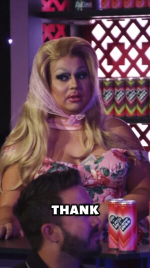Jaymes Mansfield Instagram - J Cool The Bartender 

#jaymesmansfield #jcool #jennifercoolidge #lawrencechaney #houseoflaughs #worldofwonder #wowpresents #rupaulsdragrace
