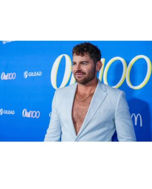 Jaymes Vaughan Instagram - Such an honor to get to co-host last night’s OUT100 Awards in LA. To be amongst some of the LGBTQ  folks who are doing the most to move progress along makes for one inspiring night. And to be a in a room where it feels like everyone is truly rooting for everyone else is a really special thing. Go Queers! 🏳️‍🌈🏳️‍⚧️ @outmagazine 

Thanks @presleyannphoto for always making me feel the most comfortable on the red carpet and getting the best pics ❤️❤️

And congratulations @advocatemarkb so inspired by all you’re doing for our community!