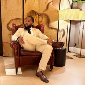 Jayson Paul Instagram - I've said it once , and I will say it again.....
Don't let the suit fool you 😏
#JAYTHAGAWD #classicman #whyyouhatintho?