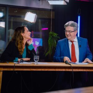 Jean-Luc Mélenchon Instagram - La campagne continue. 

Ce dimanche, votez. Votez pour l'emporter.