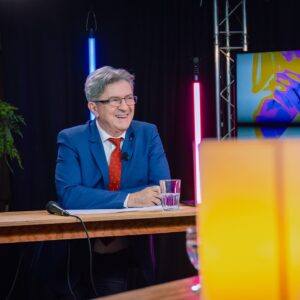 Jean-Luc Mélenchon Instagram - La campagne continue. 

Ce dimanche, votez. Votez pour l'emporter.