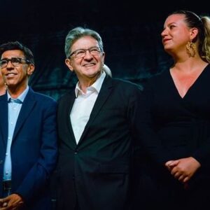 Jean-Luc Mélenchon Instagram - Le monde nous regarde. Le futur dépend seulement de nous.

Retrouvez ma prise de parole de ce soir sur la place de la République sur ma chaîne YouTube.