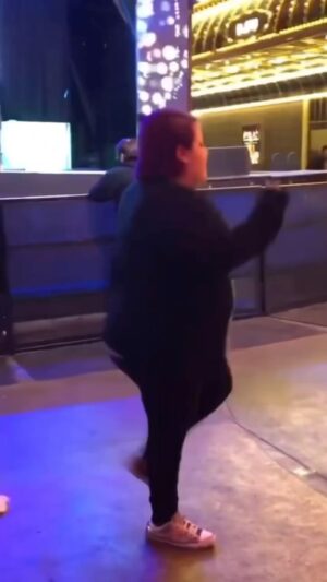 Jean-Michel Tinivelli Instagram - Et tu danses …. #bonnejournée#goodvibes#goodvibesonly#body#corps#joie#bonheur#danse#danser#plaisir#mouvement#mercredi#ravioli#love#lovemyjob#bisous#❤️❤️❤️#☘️#tinivelli#actor