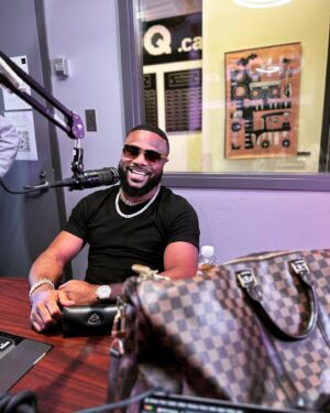 Jean Pascal Instagram - To have a good day, never forget to wear your smile. It’s the most crucial thing of your get-up. #jeanpascal  #smiles 📸: @feymie 🤣