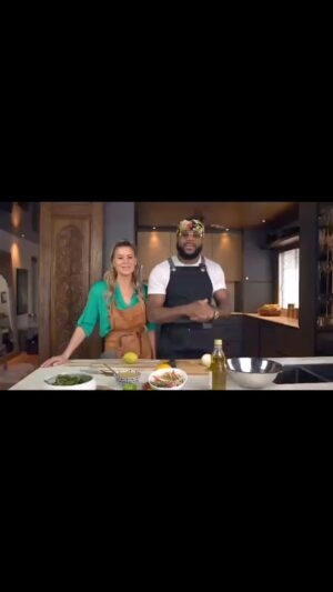 Jean Pascal Instagram - Je suis fier d’être ambassadeur de la 6e édition de la Journée de la Cuisine Haïtienne qui aura lieu ce vendredi 17 mai 2024 de 16h à 23h. Venez célébrer la diversité culinaire d’Haïti au Centre de Congrès Renaissance, 7550 boul. Henri-Bourassa Est.

Venez en famille ou entre amis pour un voyage gustatif et culturel inoubliable.

J’invite la communauté haïtienne, québécoise et l’ensemble du Québec à prendre part à cet grand événement. #haitiancuisine #jeanpascal #mariechristinelavoie 

Traiteurs, Restaurateurs, réservez vos kiosques dès maintenant, les places sont limitées. Points de vente pour les billets :
1- Kanasuk Cuisine Créole 5842 Bd Léger, Montréal-Nord, QC H1G 1K6 514-326-5000
2- Michel Studio De Beauté 9137 Bd Pie-IX, Montréal, QC H1Z 3V6 514-321-9415
3- Salon de coiffure Stanasis 4079 Rue de Castille, Montréal-Nord, QC H1H 1X5 514-722-7733

Info: 438-880-7402 / 438-858-6628
https://journeecuisinehaitienne.com/inscription-kiosque/
https://journeecuisinehaitienne.com/billetterie/  @mariechristine_lavoie