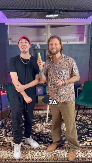 Jean-Philippe Cretton Instagram - Ya disponible el tercer capítulo de Wena Compare junto a @diegourrutiabarra, donde estuvimos comparando los mejores virales chilenos 😂

¡Corre a verlo y coméntanos si crees que faltó alguno!
