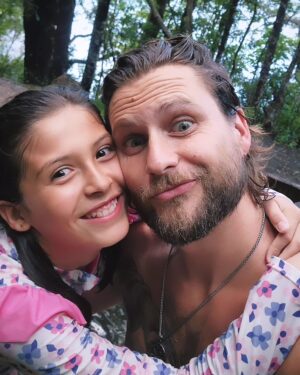 Jean-Philippe Cretton Instagram - Hoy cumple 10 años el amor máximo de mi vida.
Recuerdo cuando nació, muchos me decían, disfrútala porque el tiempo pasa muy rápido. Y sí, tenían razón.
Manden amor a mi regaloncita máxima!!! 
Abrazo, guachines!!!