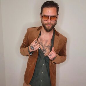 Jean-Philippe Cretton Instagram - Vamos, mierda!!! Hasta quedar como el bras pis en El Club de la Pelea jajaja