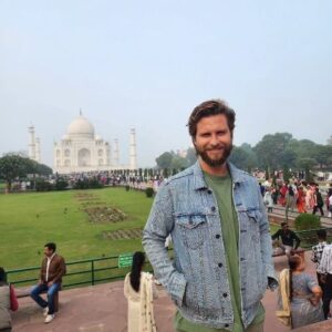 Jean-Philippe Cretton Instagram - ¿Sabes por qué motivo se construyó el Taj Mahal? Por si no tenías ese dato, acá te lo comparto.

Y para debatir, ¿Por qué el ser humano ya no levanta monumentos con estas características? 

Abrazo apretado, amig@s