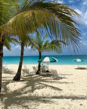 Jean Pierre Kraemer Instagram - Ich könnte nicht glücklicher sein! #purelove #liebemeineslebensundbesterfreund #manyyearsinthemaking #dankefüralles #bahamas #mehrgehtnicht #hättenichtgedachtdasessowasüberhauptgibt ❤️